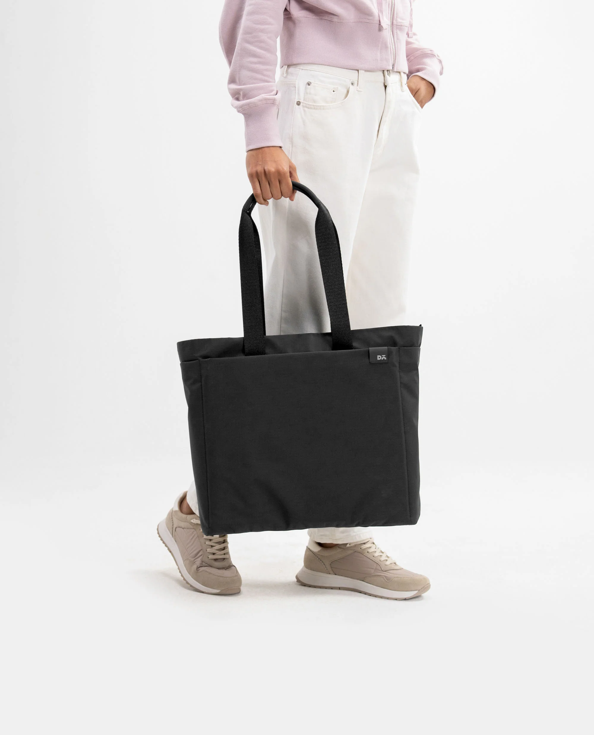 Pivot Classic Tote - Image 14