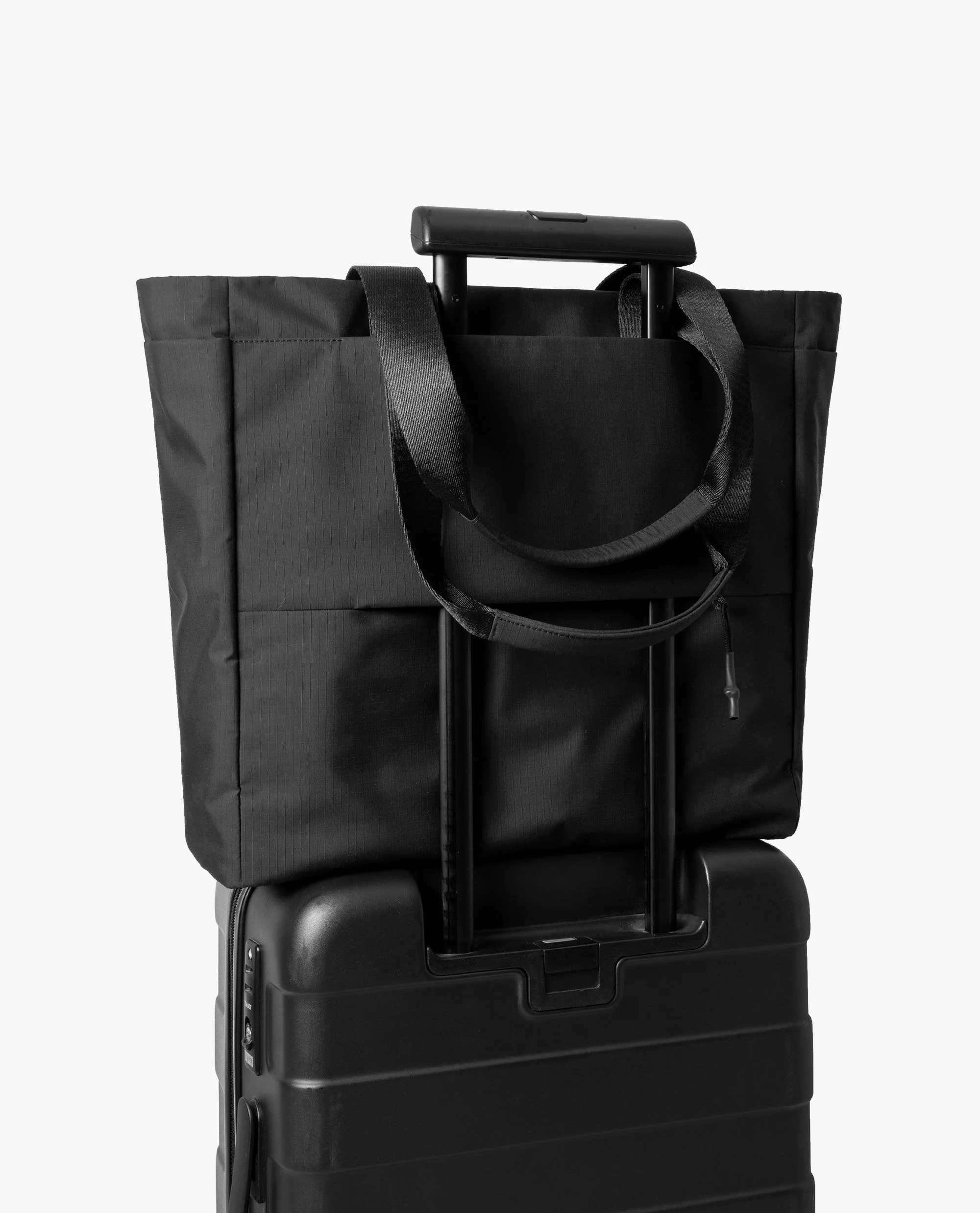 Pivot Classic Tote - Image 20
