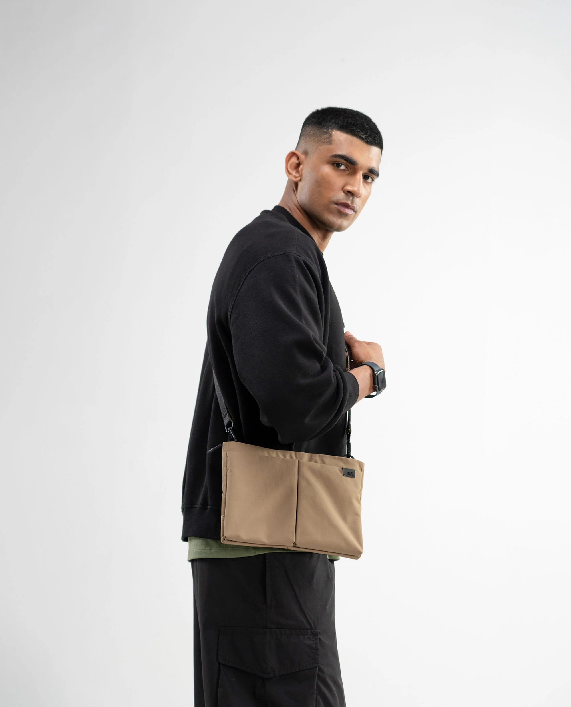 Pivot Sling Bag - Image 47
