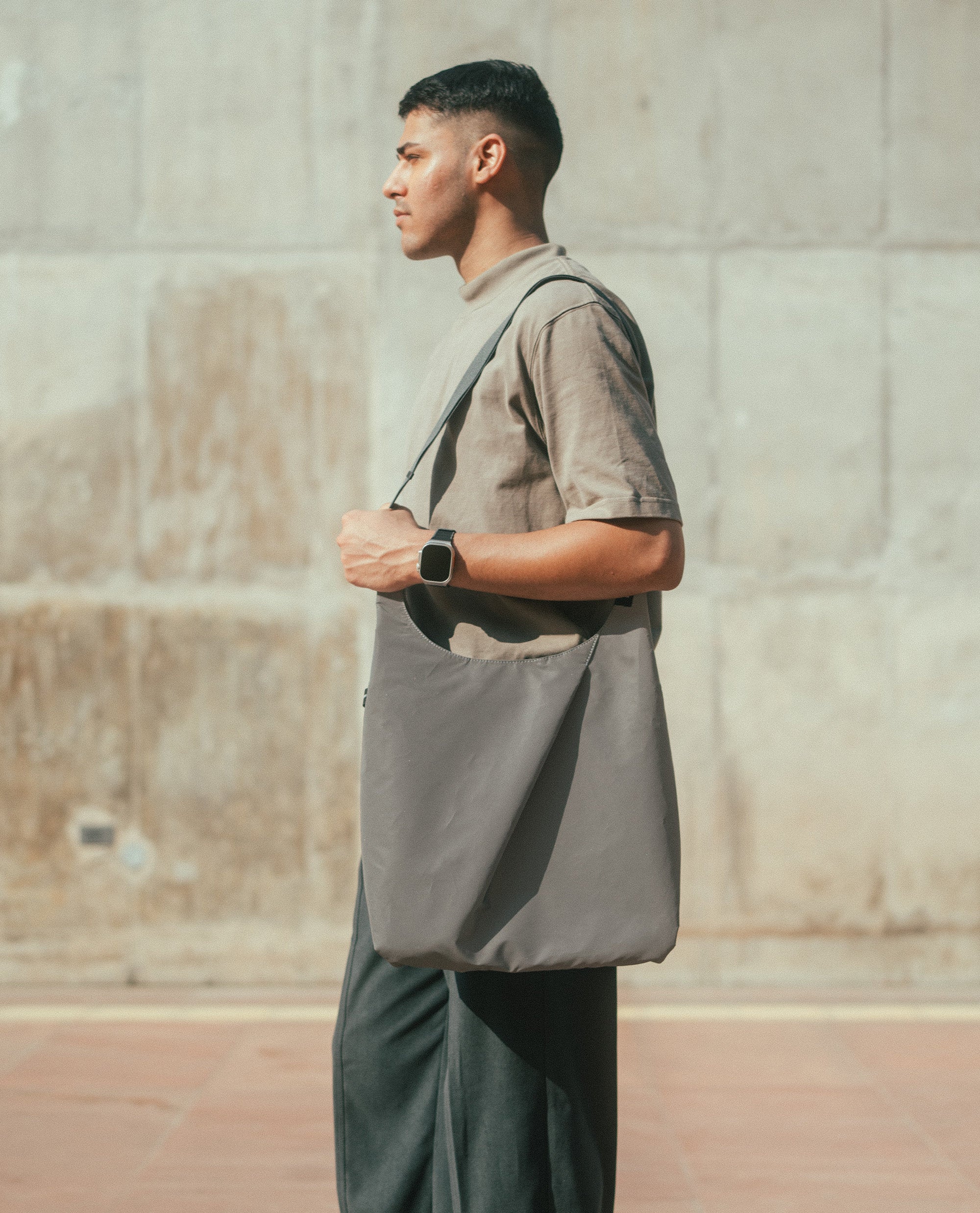 Ray Tote Bag - Image 4